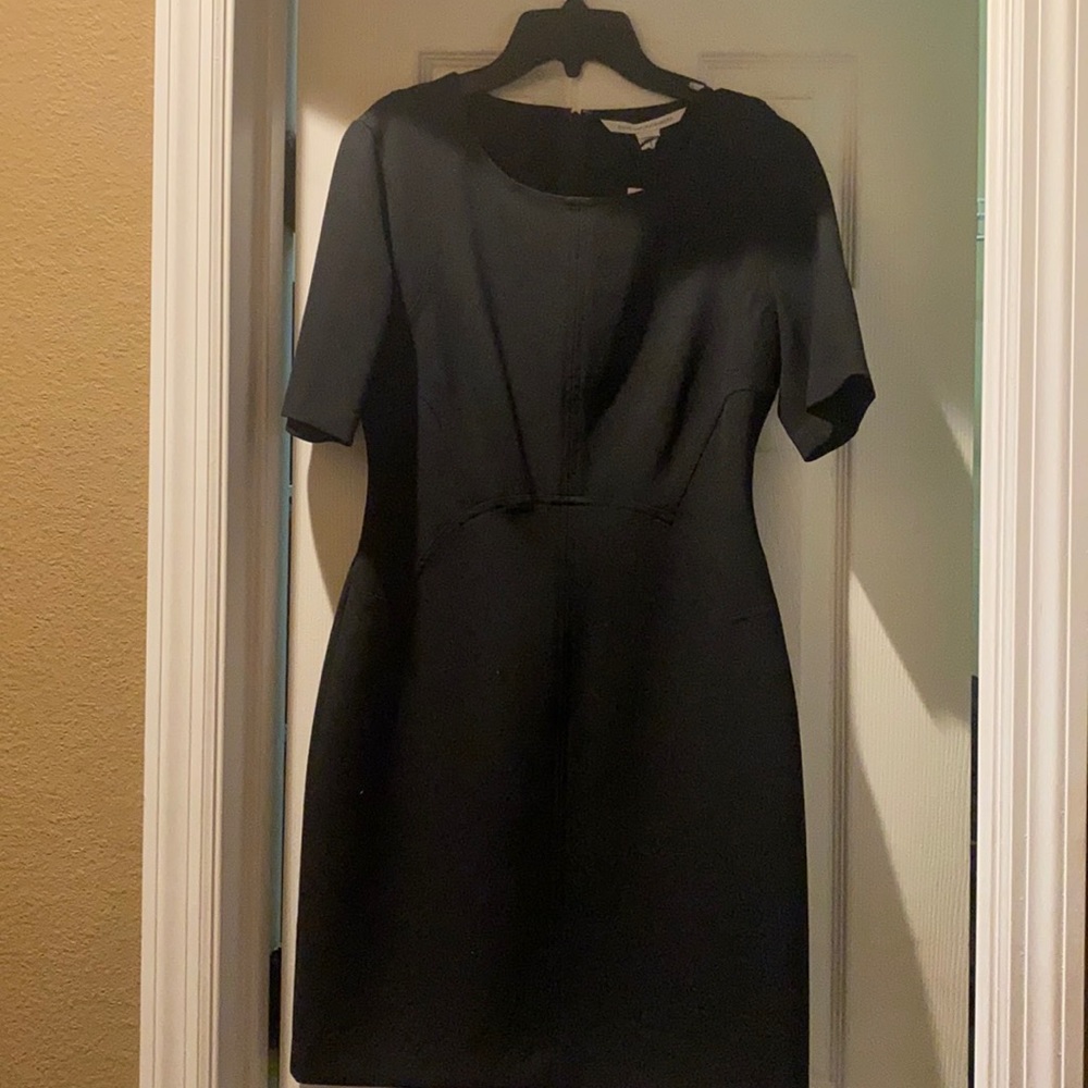 Diane von furstenburg black dress size 6 never worn new with tags